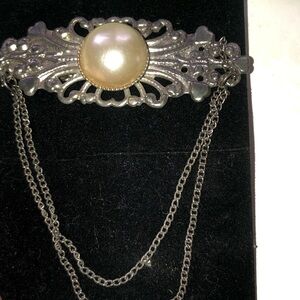 Vintage Silver Brooch with Pearl Accent- Art deco stylish brooch with chain